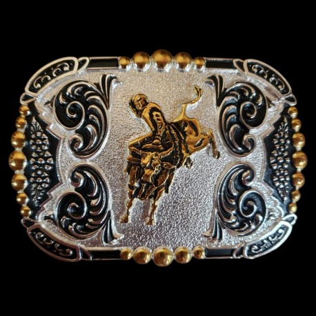 FIVELA MONTARIA EM TOURO - CÓD. 586